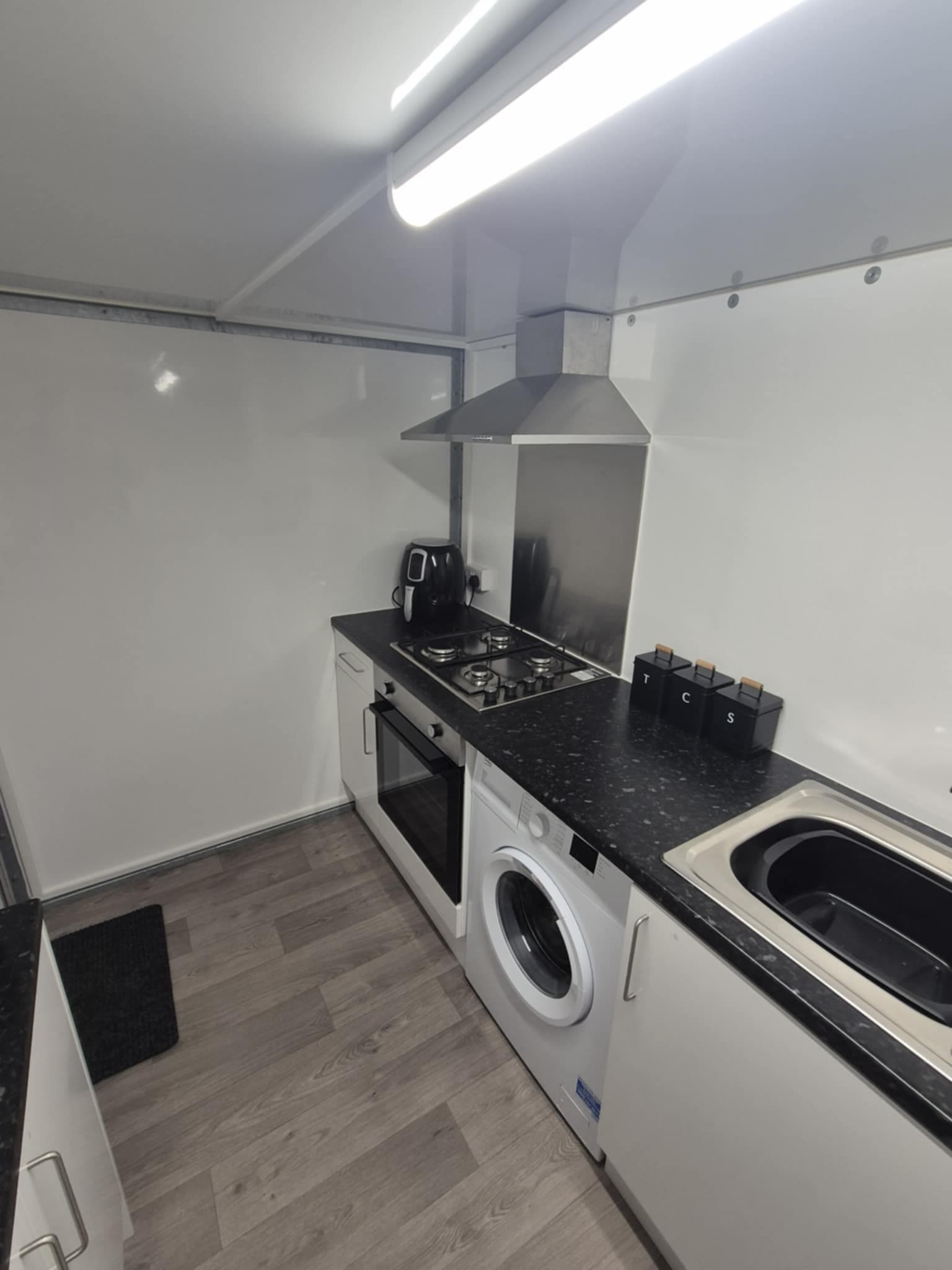 Kitchen Pod View 6